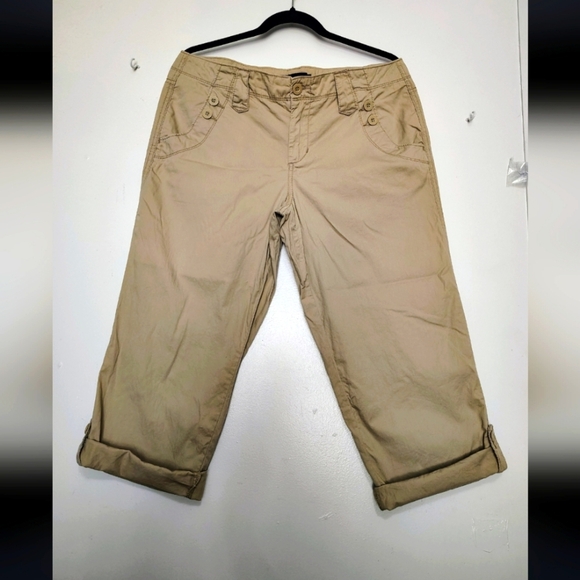 Calvin Klein Women's Capri Roll-Tab Shorts Utility Outdoor,Hiking sz 10,Cotton. - Picture 1 of 16